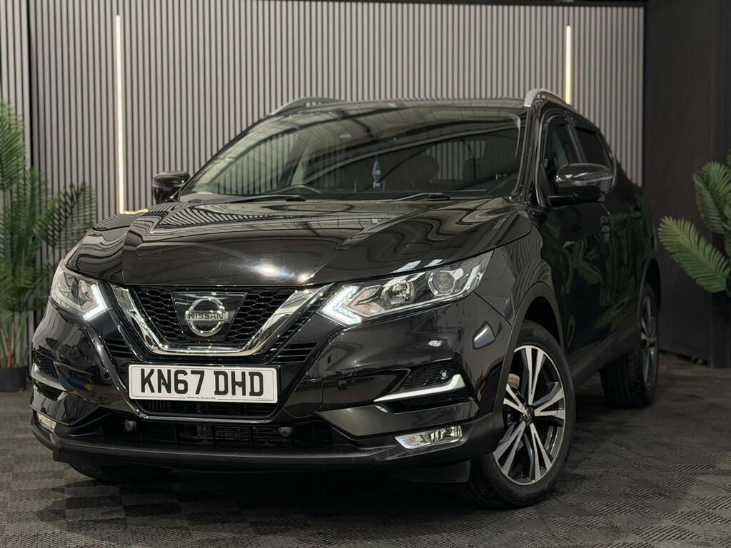 Nissan Qashqai N-connecta Black