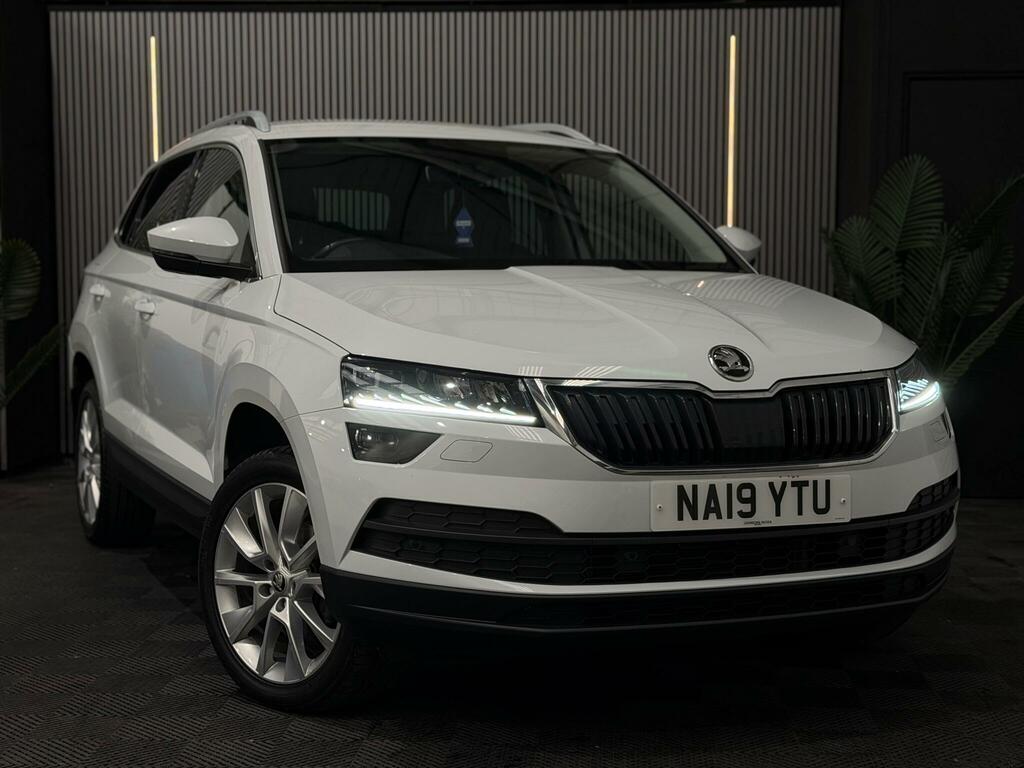 Skoda Karoq Se L White #5