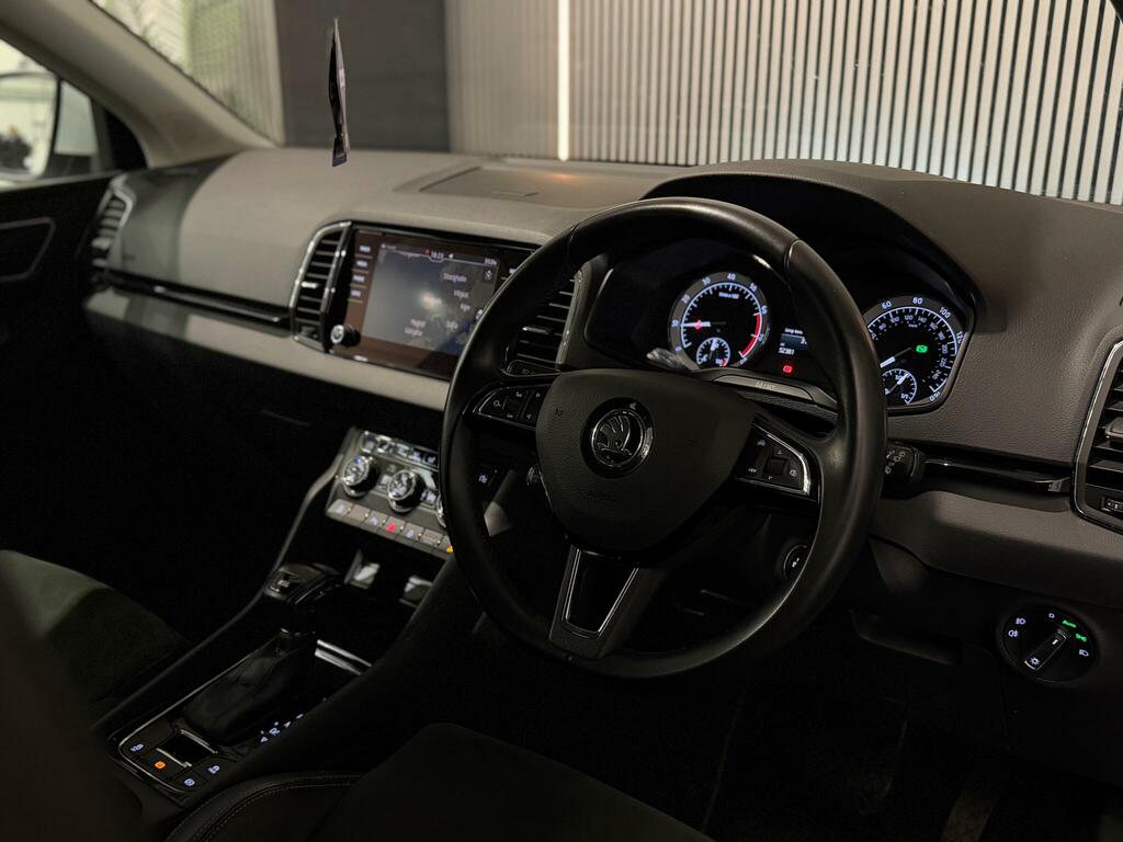 Skoda Karoq Suv 2.0Tdi 150Ps Scr 4X4 Sportline Black #15