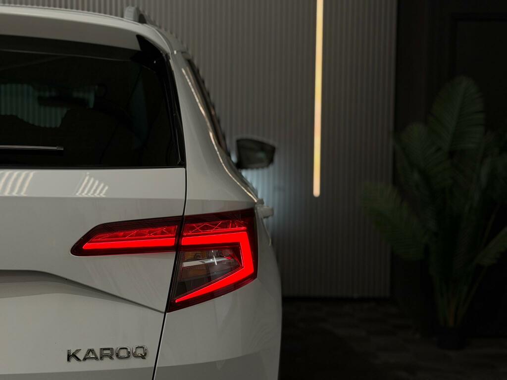 Skoda Karoq Suv 2.0Tdi 150Ps Scr 4X4 Sportline Black #11