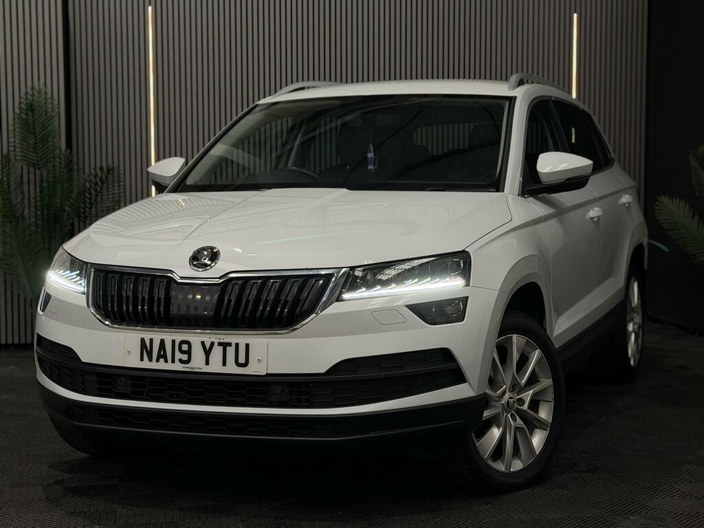 Skoda Karoq Se L White #2
