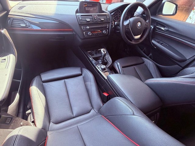 BMW 1 Series 116I Sport 5-Door Grey #3