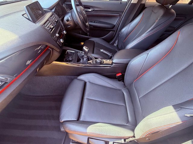 BMW 1 Series 116I Sport 5-Door Grey #24
