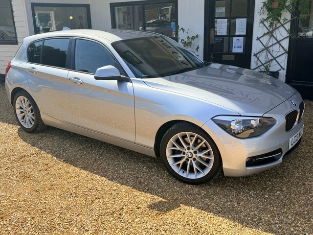 BMW 1 Series 116I Sport 5-Door Grey #4