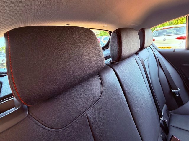 BMW 1 Series 116I Sport 5-Door Grey #28