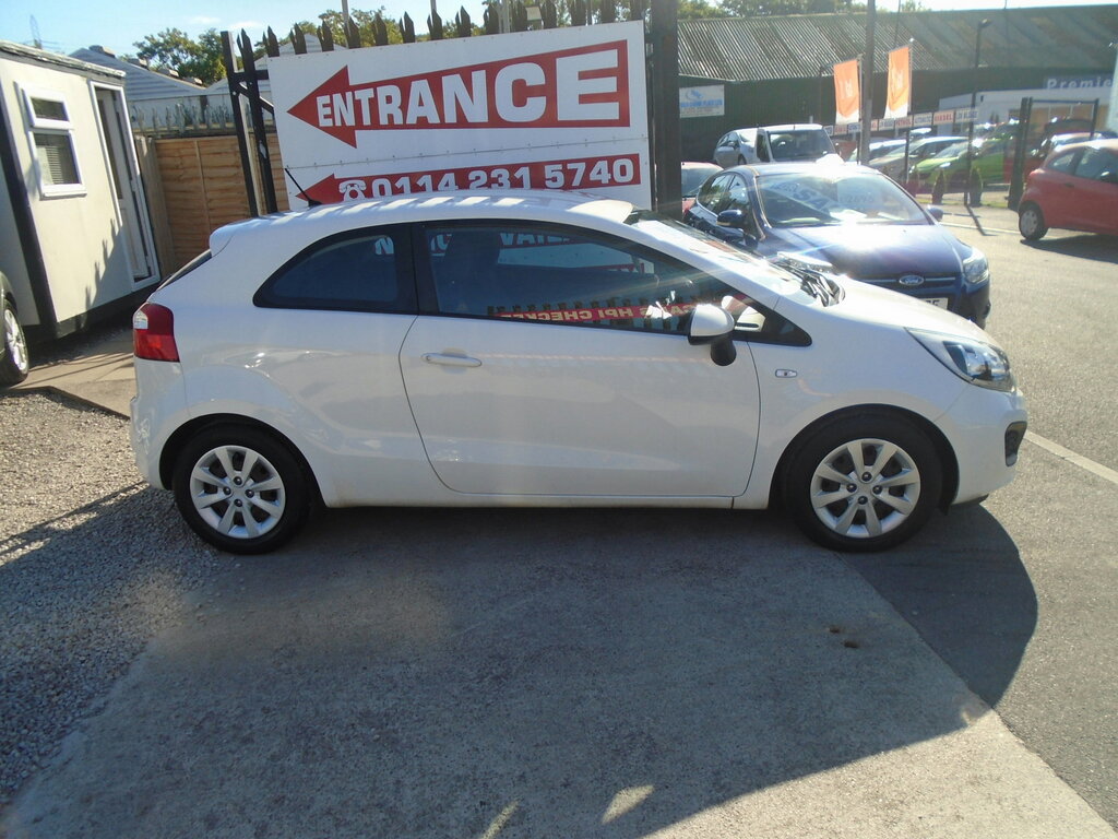 Kia RIO 1.25 1 Hatchback Euro 5 84 Bhp White #5