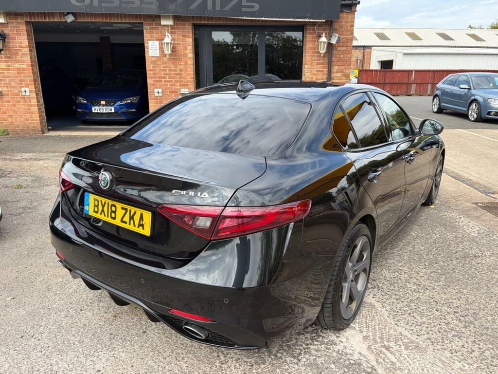 Alfa Romeo Giulia 2.0T Veloce Euro 6 Ss Black #4