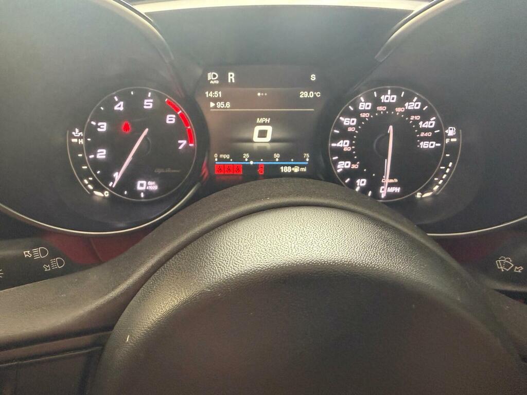 Alfa Romeo Giulia Giulia V6 Bi-t Quadrifoglio Black #27