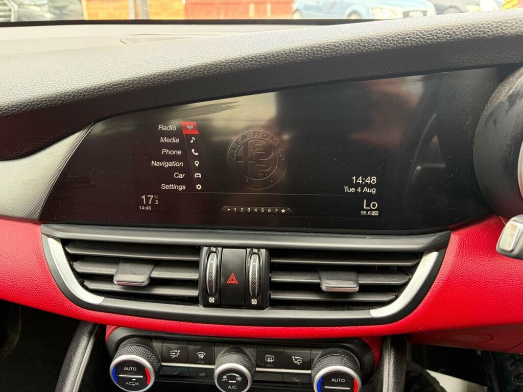 Alfa Romeo Giulia Giulia V6 Bi-t Quadrifoglio Black #14