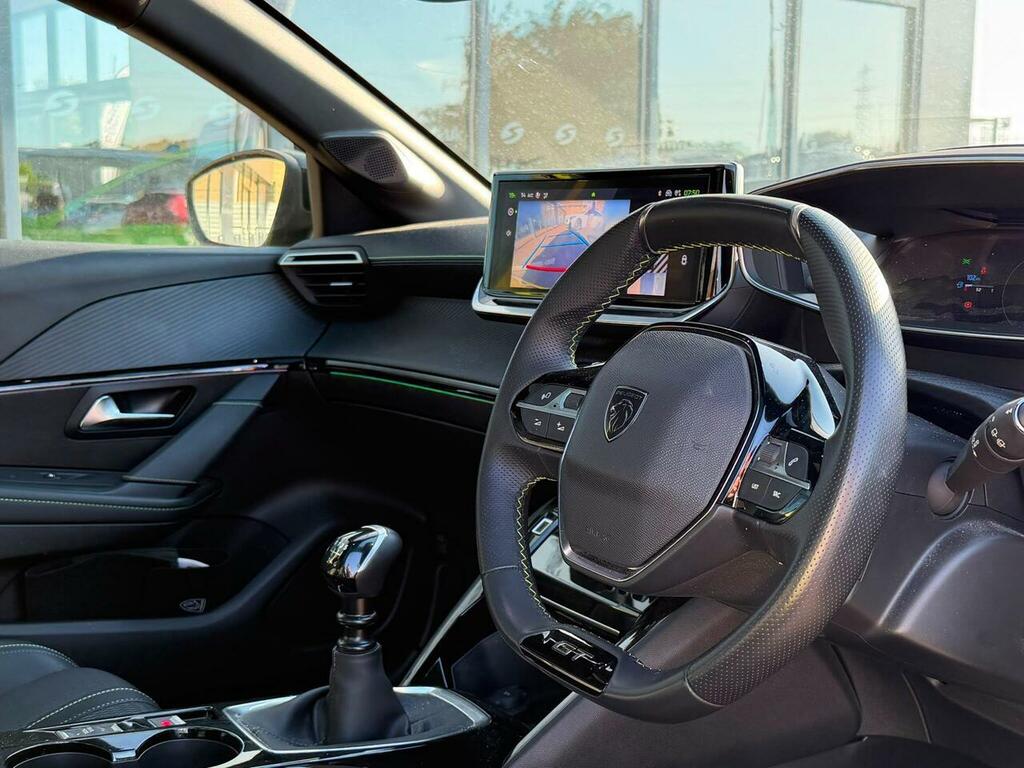 Peugeot 208 1.2 Hybrid 100 Allure E-dsc6 Grey #1