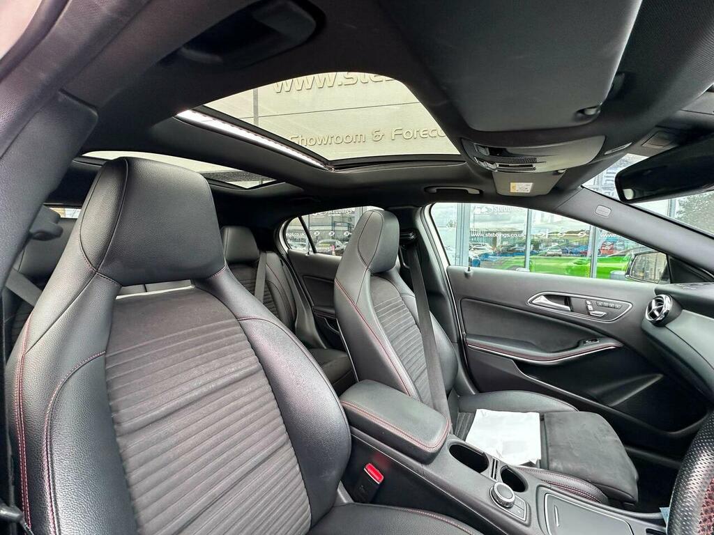 Mercedes-Benz GLA Class 2.0 Gla250 Amg Line Premium Plus 7G-dct 4Matic E White #2