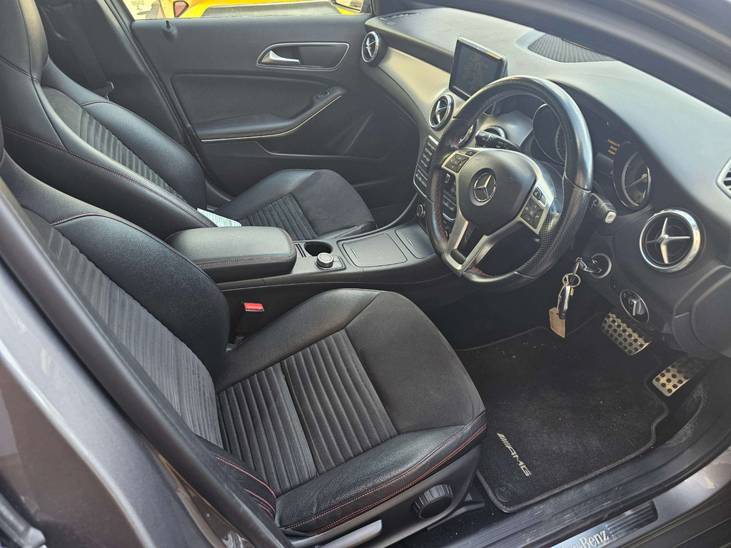 Mercedes-Benz GLA Class Cdi 4Matic Amg Line Premium Plus #5