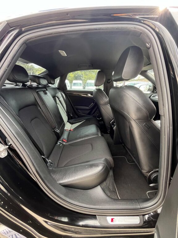 Audi A4 2.0 Tfsi Black Edition S Tronic Quattro Euro 6 S White #12