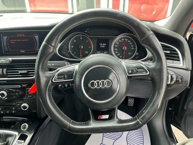 Audi A4 2.0 Tfsi Black Edition S Tronic Quattro Euro 6 S White #15