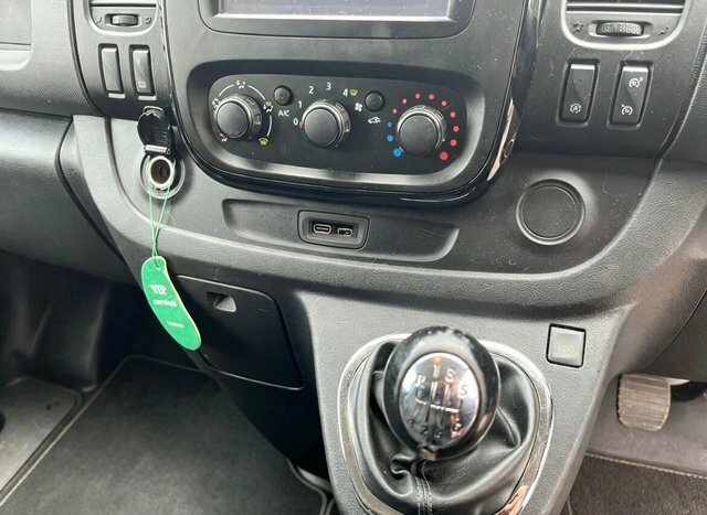 Vauxhall Vivaro 1.6 Cdti 2900 Biturbo Ecotec Sportive L2 H1 Euro 6 Black #16