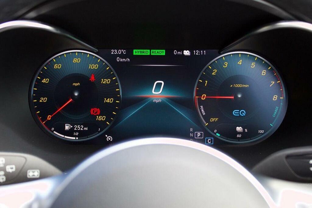 Mercedes-Benz C Class C300d Amg Line Edition Premium 9G-tronic Blue #25