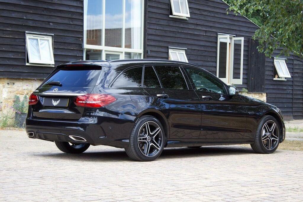 Mercedes-Benz C Class 2.0 C300e 13.5Kwh Amg Line Night Edition Premium Black #2