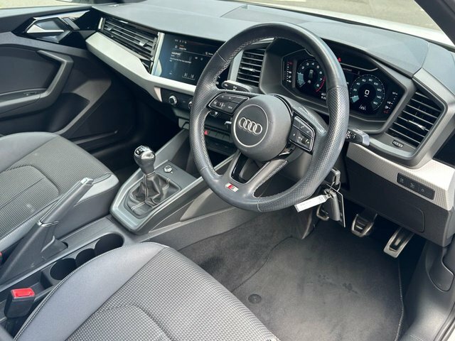 Audi A1 Tfsi 25 S Line White #2
