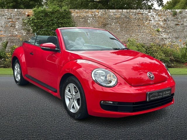 Volkswagen Beetle Tdi Bluemotion Tech Cabriolet Red #3