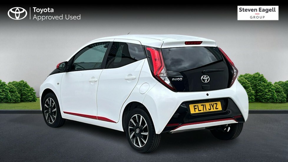 Toyota Aygo 1.0 Vvt-i X-trend Euro 6 Ss FL71JYZ White #4