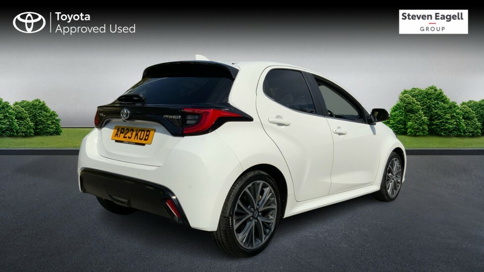 Toyota Yaris 1.5 Vvt-h Excel Hatchback Hybrid E-cvt AP23KOB White #2