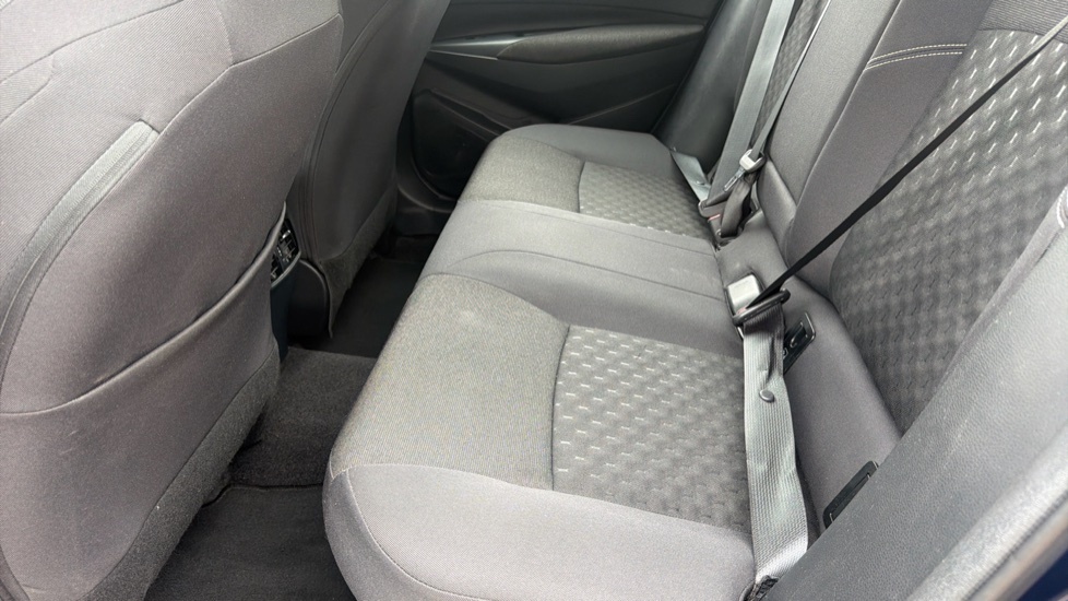 Suzuki Swace 1.8H Motion Estate Hybri... White #15