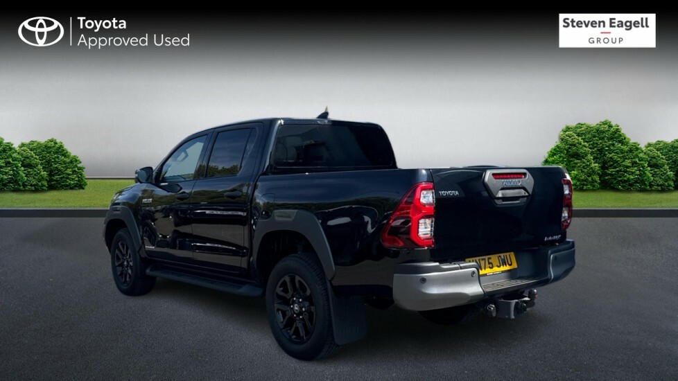 Toyota HILUX 2.8 D-4d-h Invincible X 4Wd Euro 6 VN75JWU Black #4