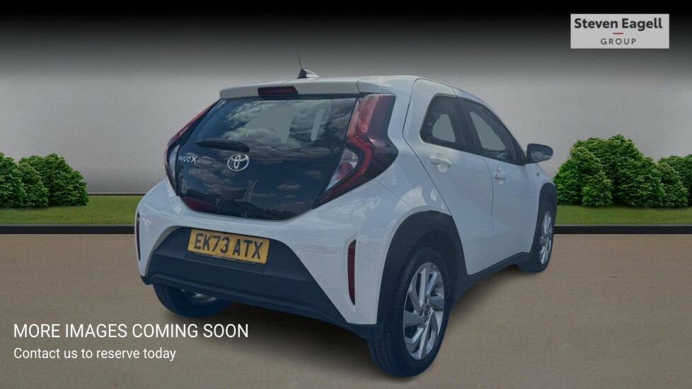Toyota Aygo X 1.0 Vvt-i Pure Hatchback Euro 6 EK73ATX White #4