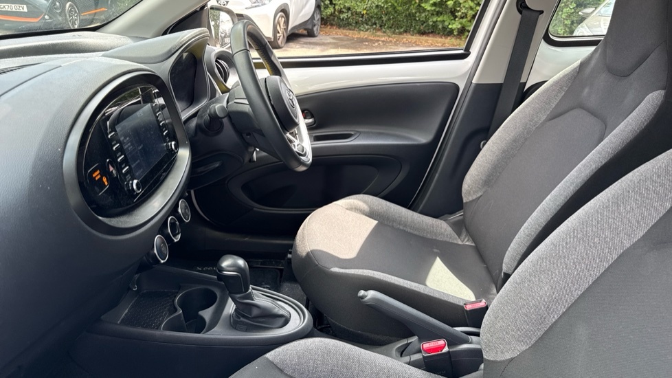 Toyota Aygo X 1.0 Vvt-i Pure X-shift Euro 6 Ss White #5