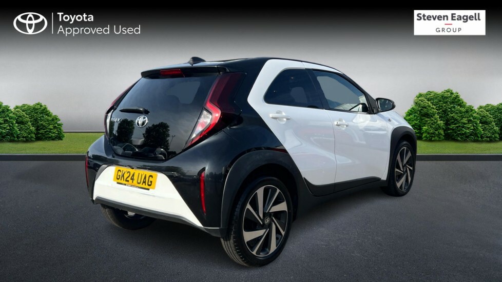 Toyota Aygo X 1.0 Vvt-i Edge Euro 6 Ss GK24UAG White #2
