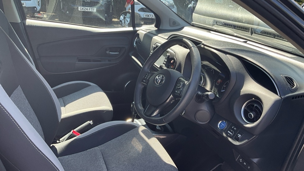 Toyota Yaris Design Grey #12