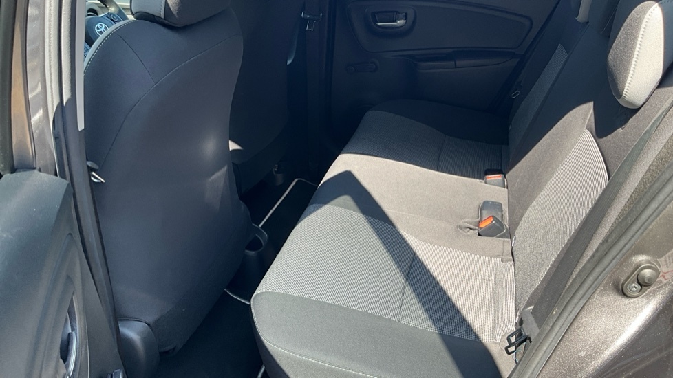 Toyota Yaris Design Grey #15