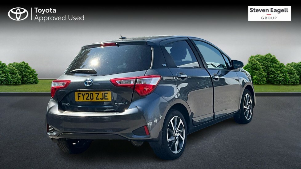 Toyota Yaris 1.5 Vvt-h Y20 Bi-tone E-cvt Euro 6 Ss Grey #2