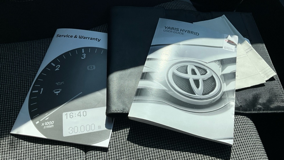 Toyota Yaris Design Grey #27