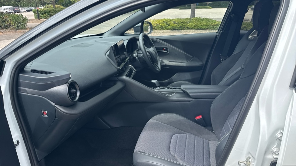 Toyota C-Hr 2.0 Vvt 13.6Kwh Excel Cvt Euro 6 Ss White #5