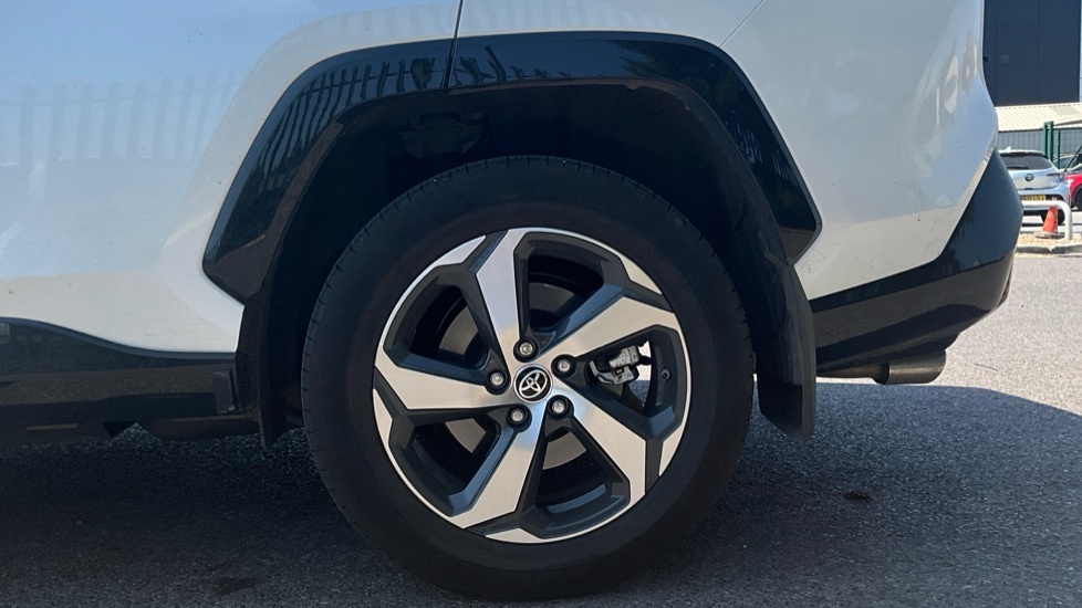 Toyota Rav 4 Rav4 Plug-in Design White #25