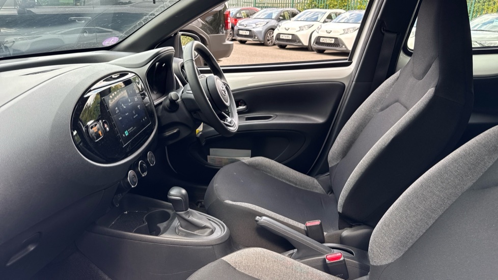 Toyota Aygo X 1.0 Vvt-i Pure X-shift Euro 6 Ss White #5