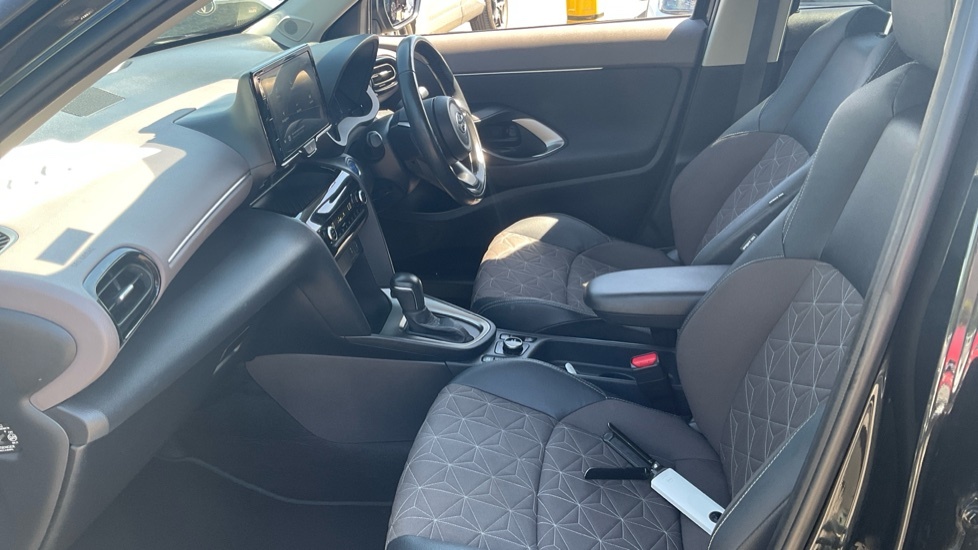 Toyota Yaris Cross 1.5 Vvt-h Excel E-cvt Awd Euro 6 Ss Black #5