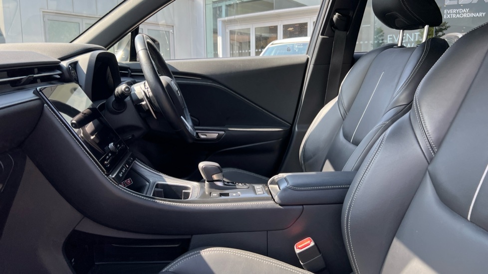 Lexus LBX 1.5 Vvt-ie Takumi E-cvt Euro 6 Ss Grey #6