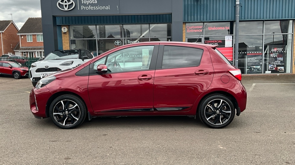 Toyota Yaris Icon Tech Hybrid Red #24