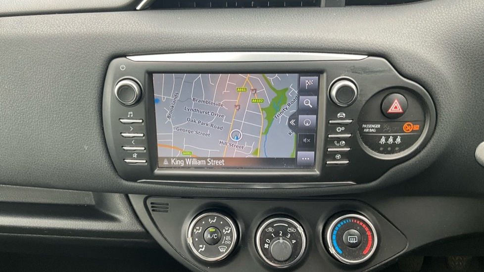 Toyota Yaris Icon Tech Hybrid Red #9