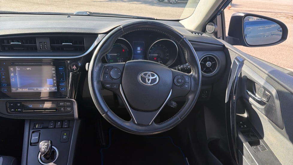 Toyota Auris 1.8 Vvt-h Excel Black #7