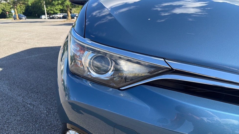 Toyota Auris 1.8 Vvt-h Excel Black #20