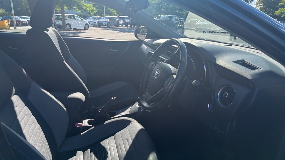 Toyota Auris 1.8 Vvt-h Excel Black #12