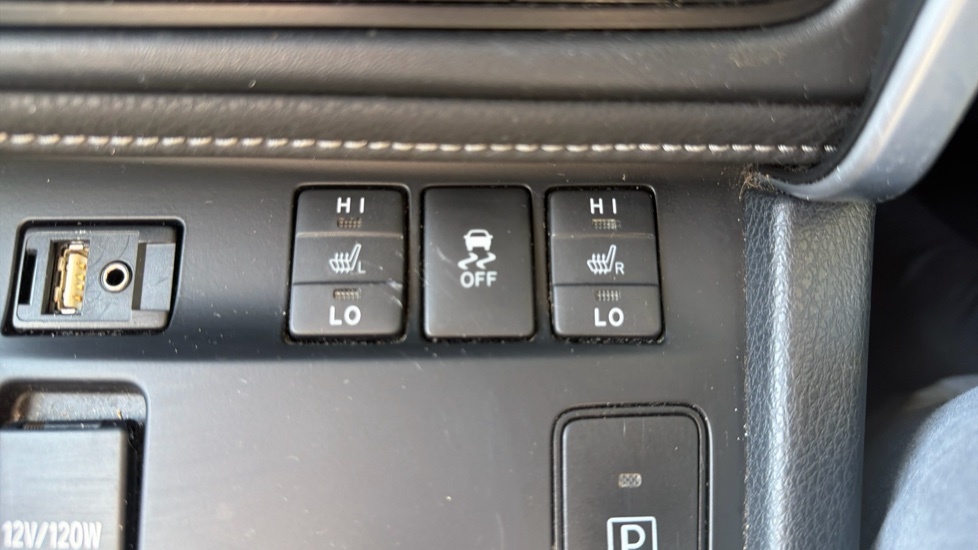Toyota Auris 1.8 Vvt-h Excel Black #32