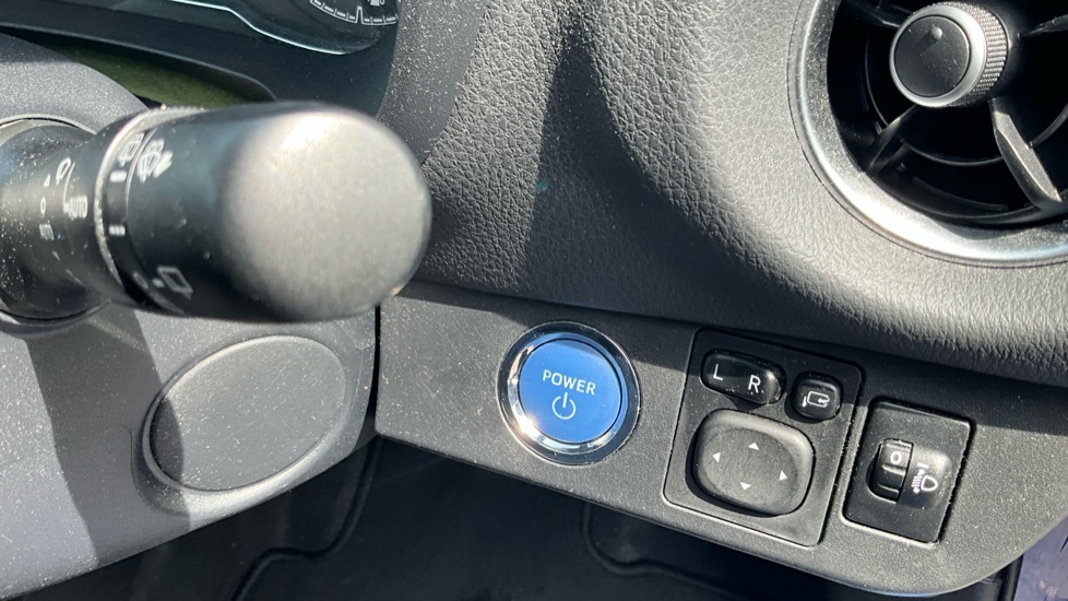 Toyota Yaris 1.5 Vvt-i Icon Tech Protection Pack Blue #16