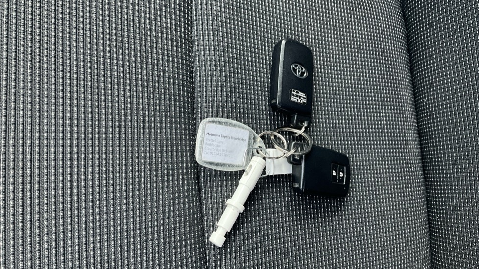 Toyota Yaris 1.5 Vvt-i Icon Tech Protection Pack Blue #28