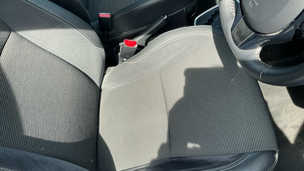 Toyota Yaris 1.5 Vvt-i Icon Tech Protection Pack Blue #17