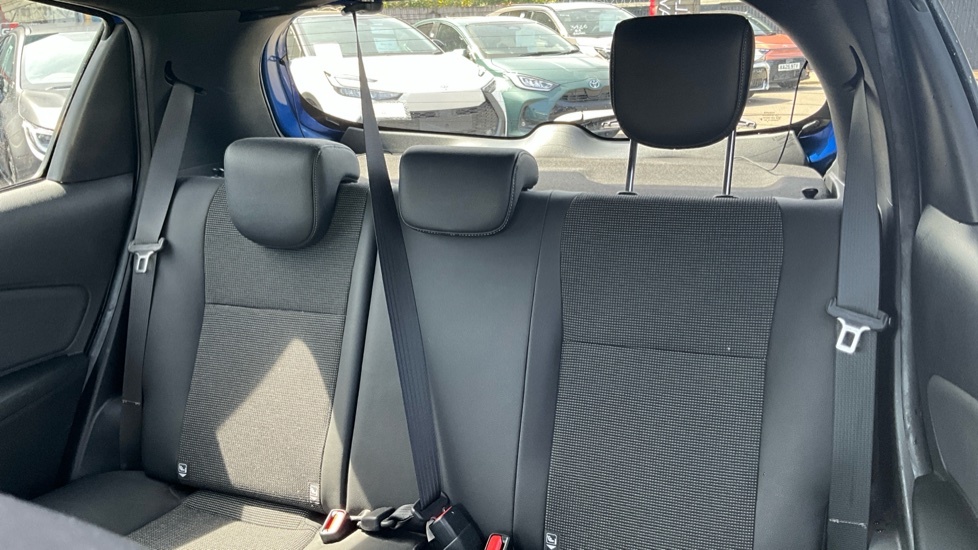 Toyota Yaris 1.5 Vvt-i Icon Tech Protection Pack Blue #37