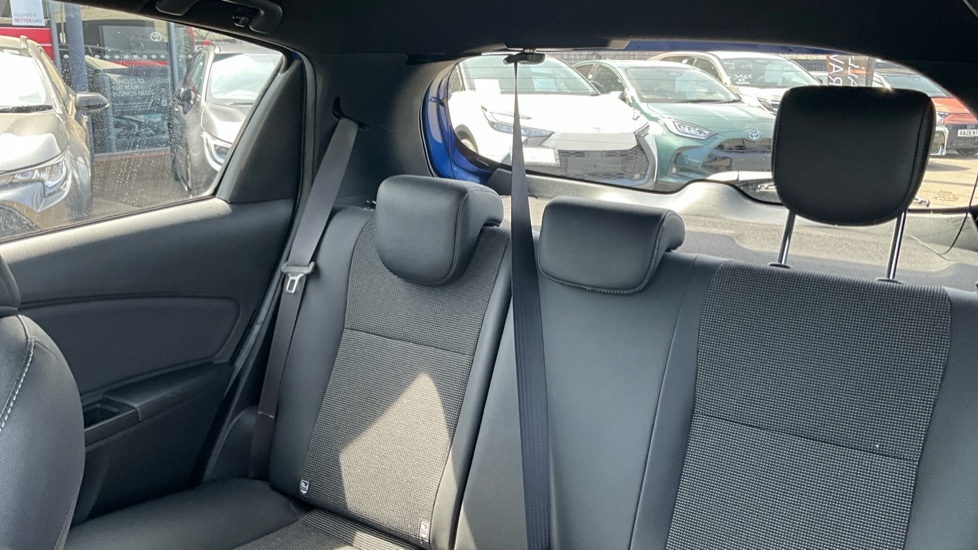 Toyota Yaris 1.5 Vvt-i Icon Tech Protection Pack Blue #36